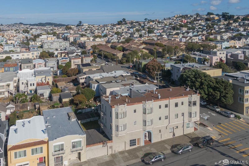 212 Jules Avenue