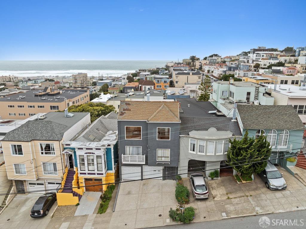 San Francisco, California 94121, United States, 4 Bedrooms Bedrooms, ,1 BathroomBathrooms,Residential,Pending,84017