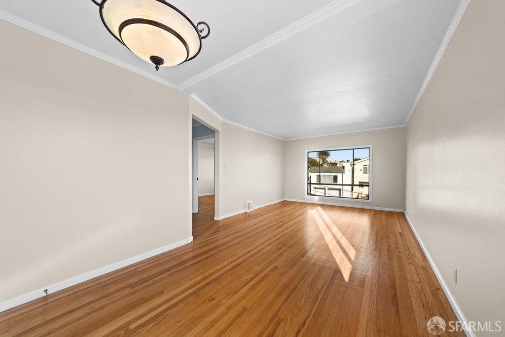 San Francisco, California 94121, United States, 4 Bedrooms Bedrooms, ,1 BathroomBathrooms,Residential,Pending,84017