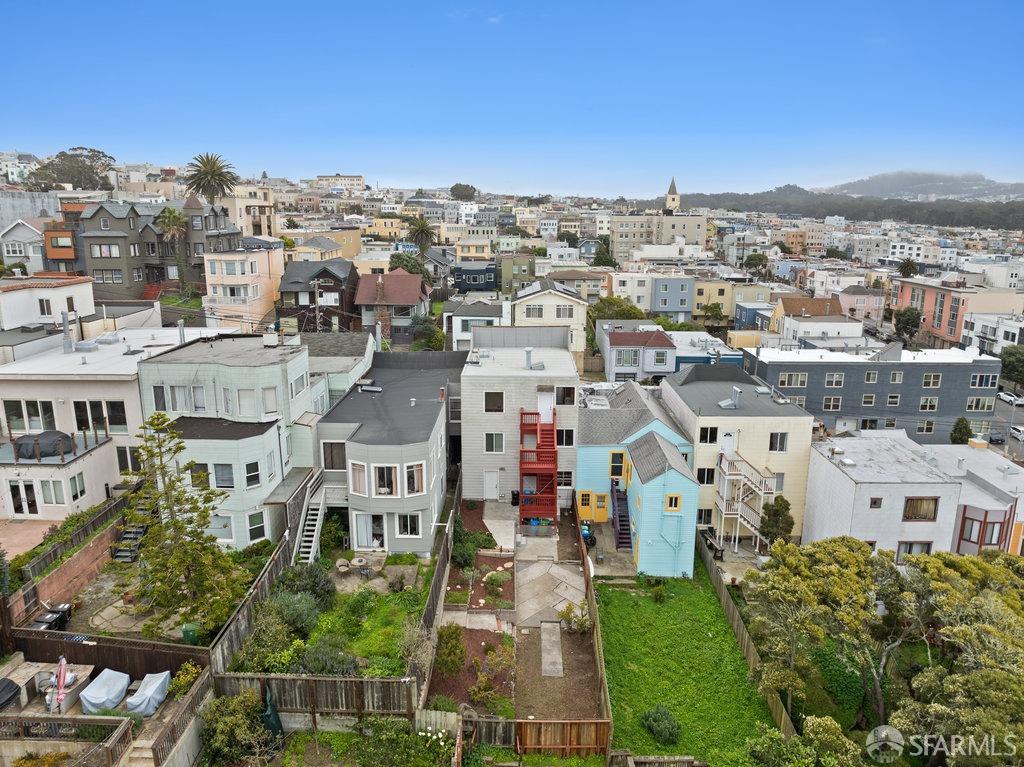San Francisco, California 94121, United States, 4 Bedrooms Bedrooms, ,1 BathroomBathrooms,Residential,Pending,84017