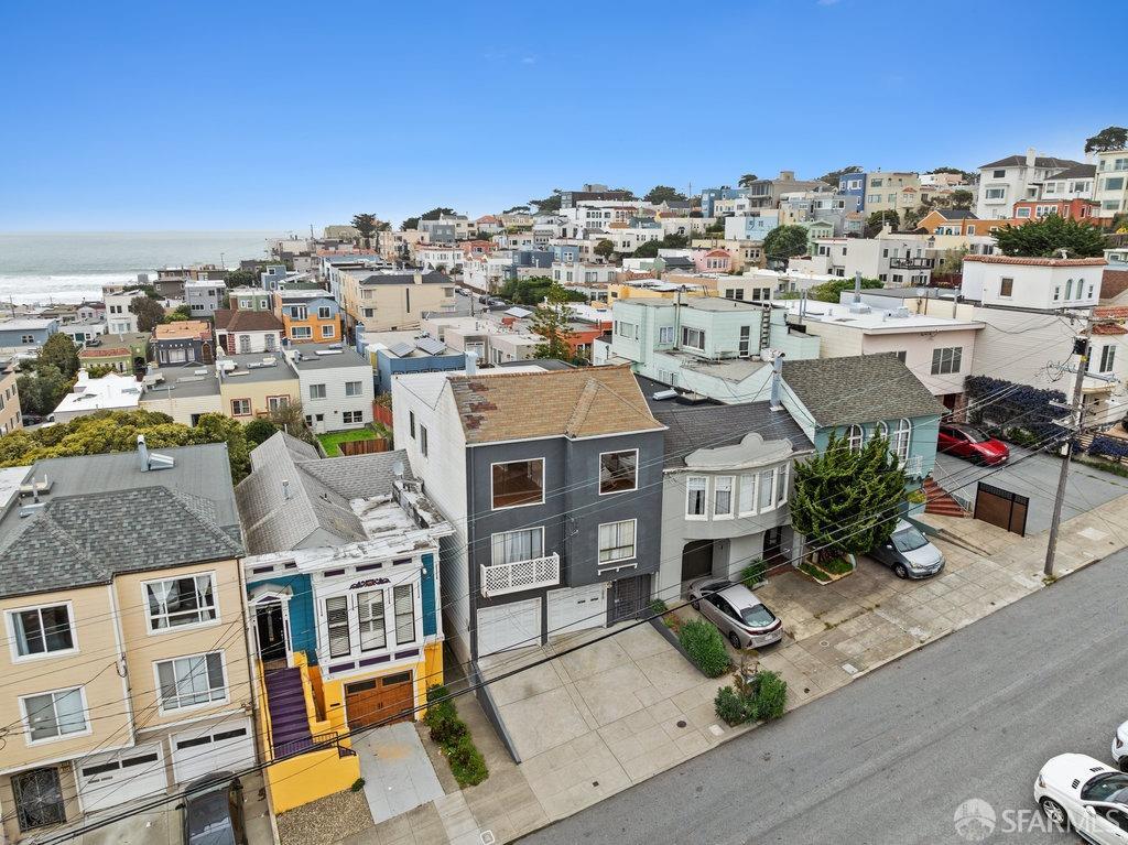 San Francisco, California 94121, United States, 4 Bedrooms Bedrooms, ,1 BathroomBathrooms,Residential,Pending,84017