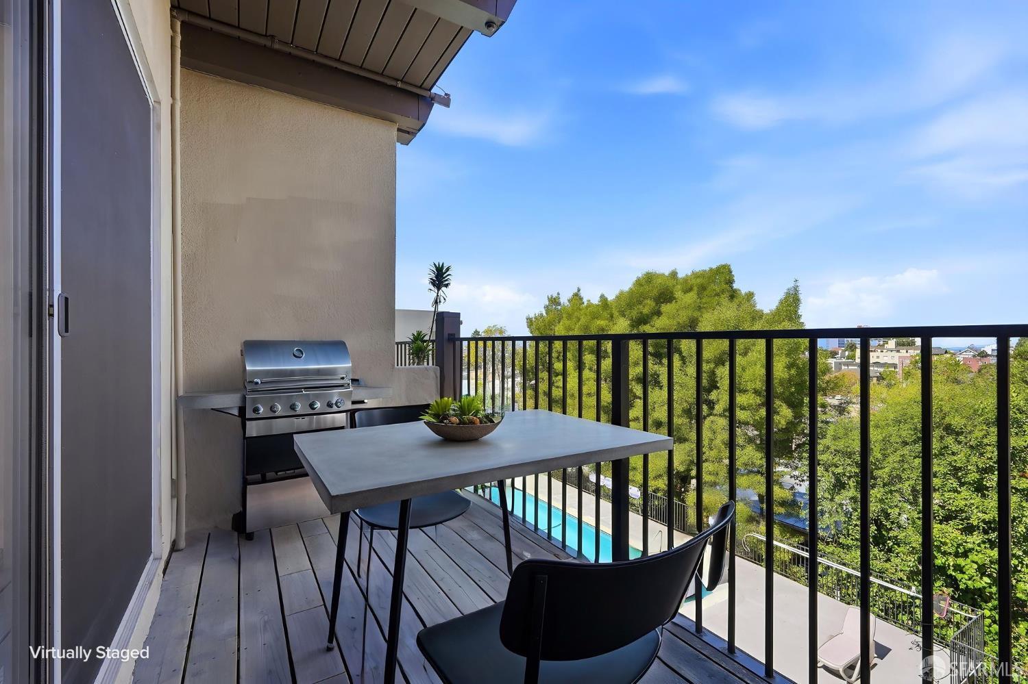 425 Orange Street 313