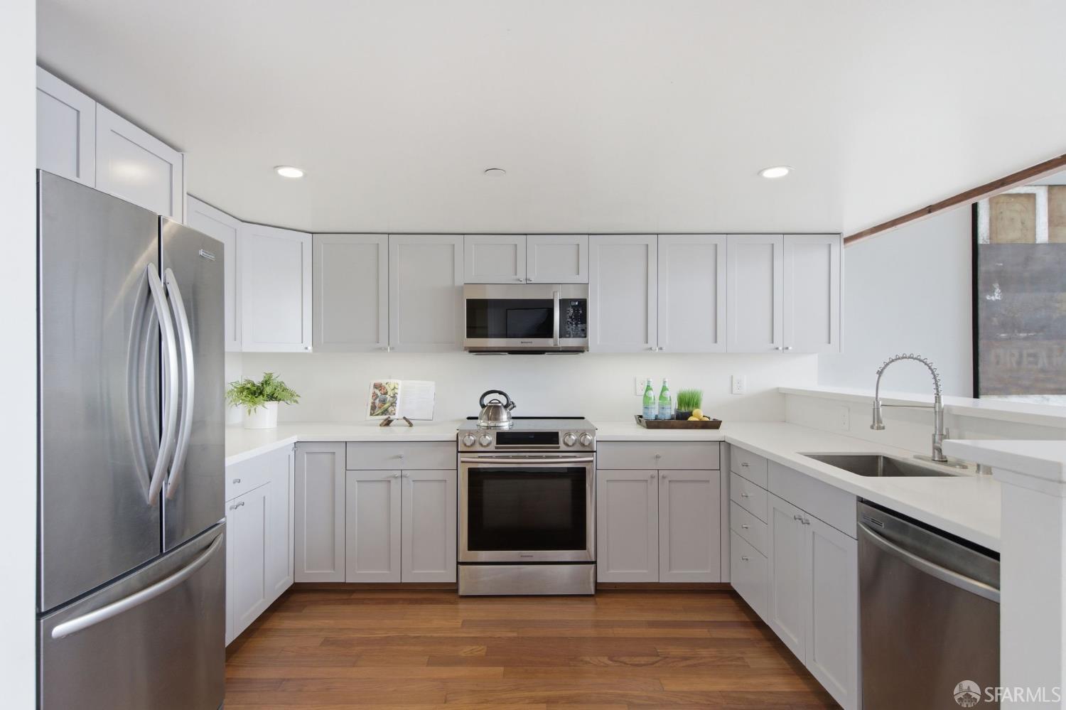 1800 Bryant Street 209