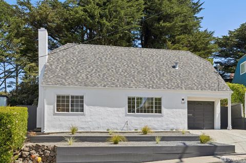 Property photo of 727 Lockhaven Drive, Pacifica, CA 94044