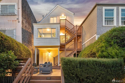 1375 Palou Avenue, San Francisco, CA 94124 - #: 426159159