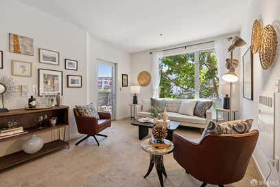 555 Bartlett Street 206 San Francisco CA 94110