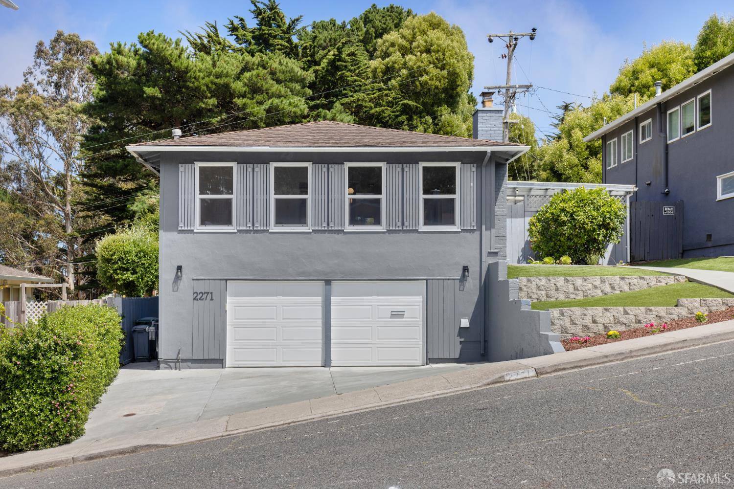 2271 Fleetwood Drive