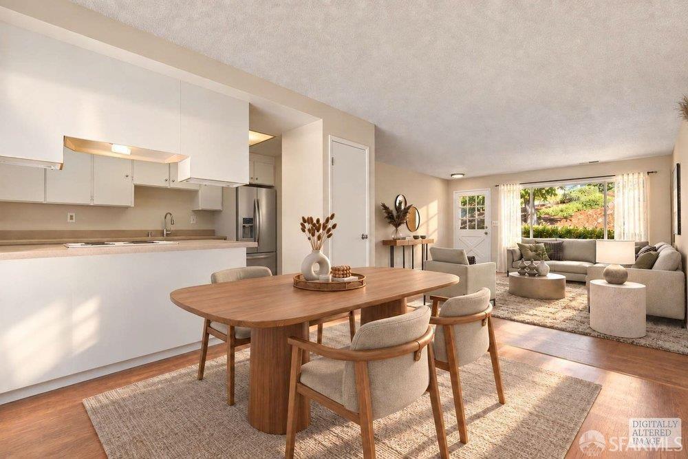 55 Fountainhead Court