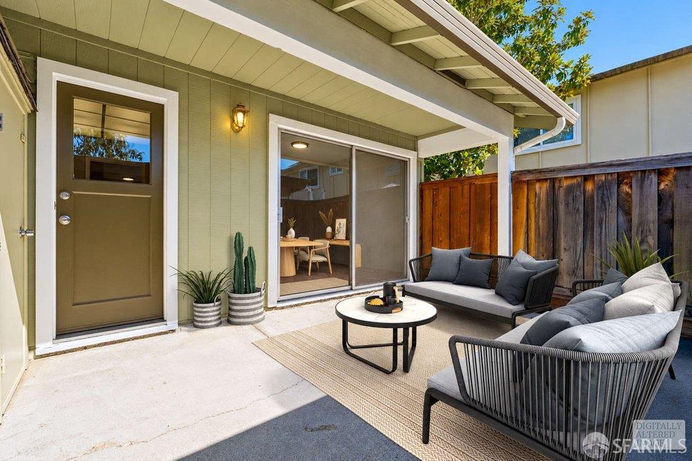 55 Fountainhead Court