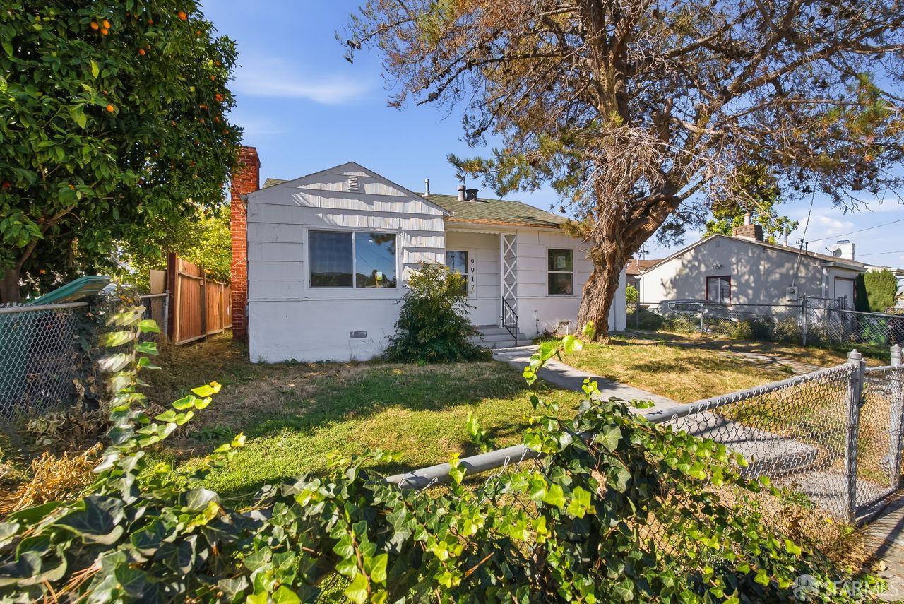 9917 Cherry Street, Oakland CA 94603