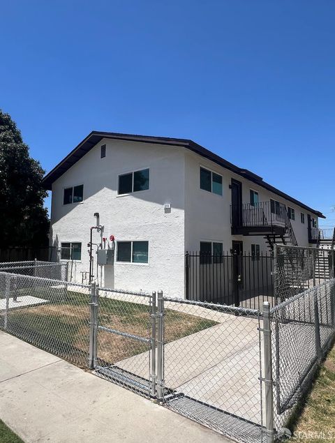 Property photo of 3319 E Tyler Avenue, Fresno, CA 93702