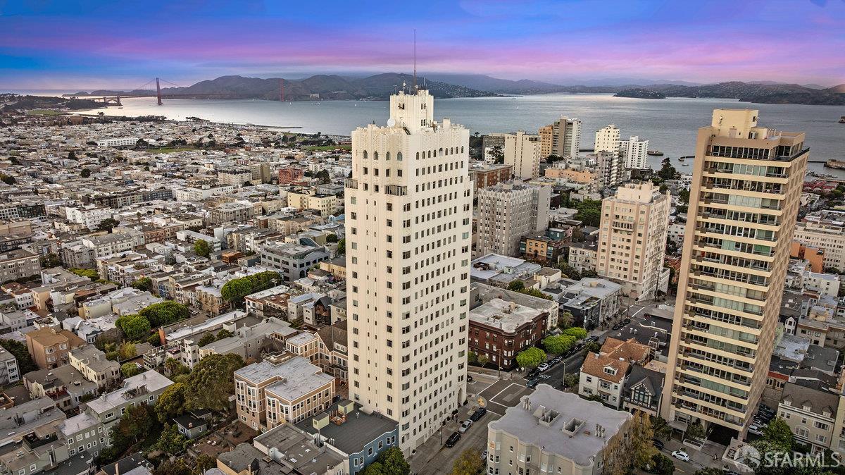 1101 Green Street 1801