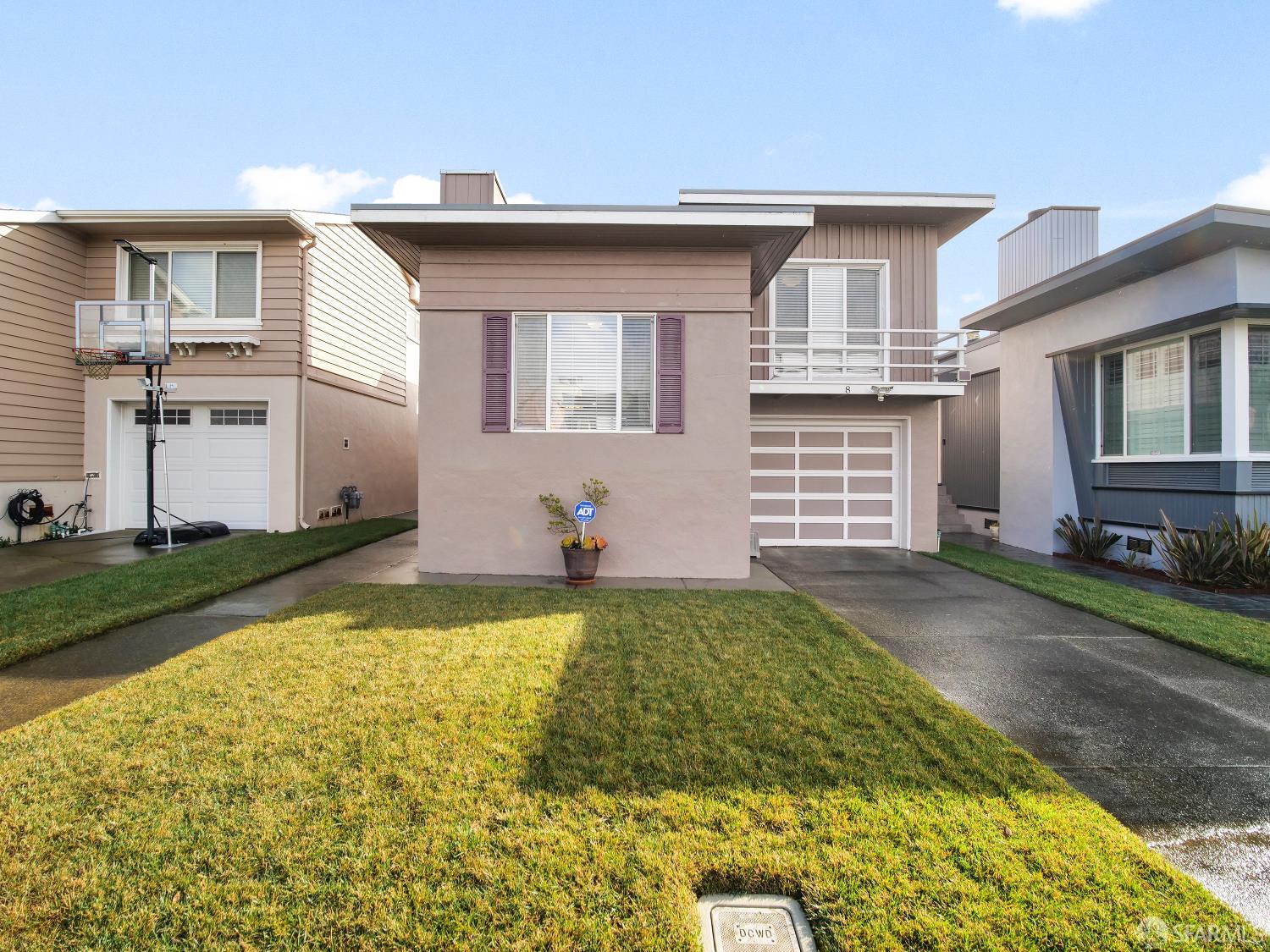 8 Garden Grove Drive, Daly City CA 94015