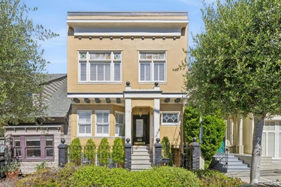 379 Douglass Street San Francisco CA 94114