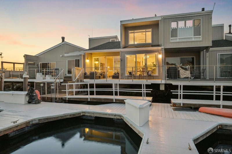 302 Tideway Drive