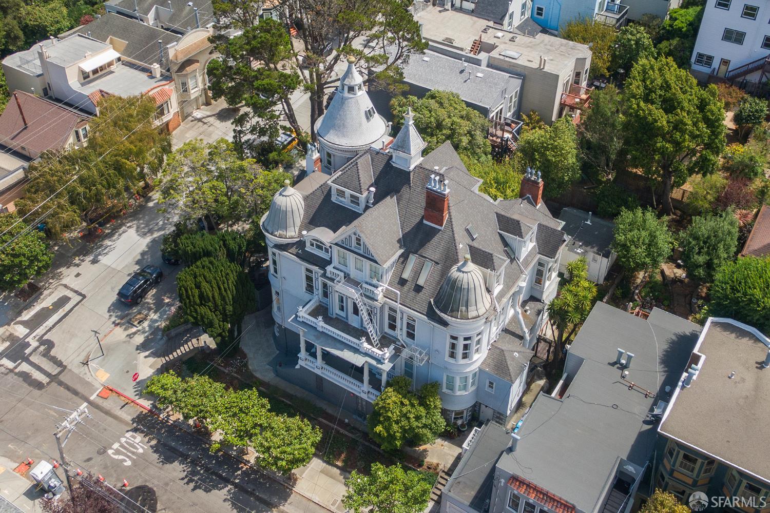 250 Douglass Street