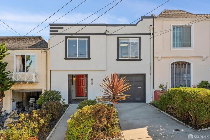 422 Vernon Street