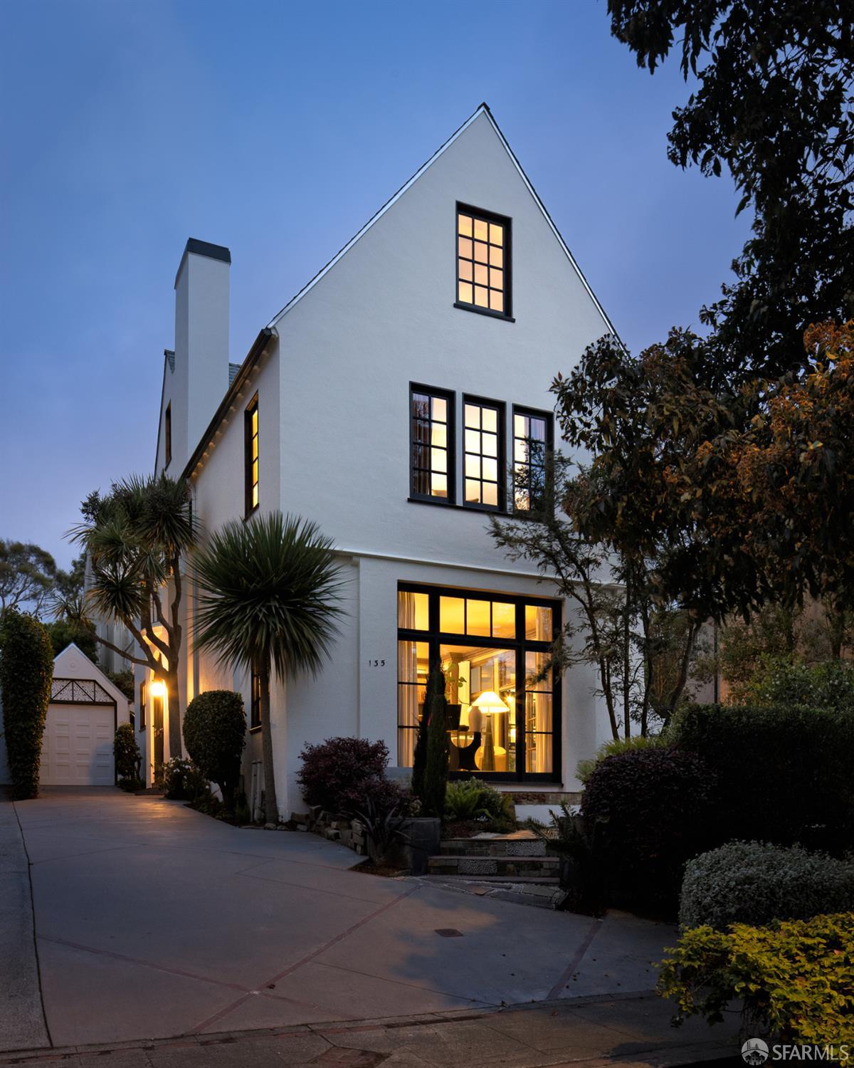 135 San Benito Way