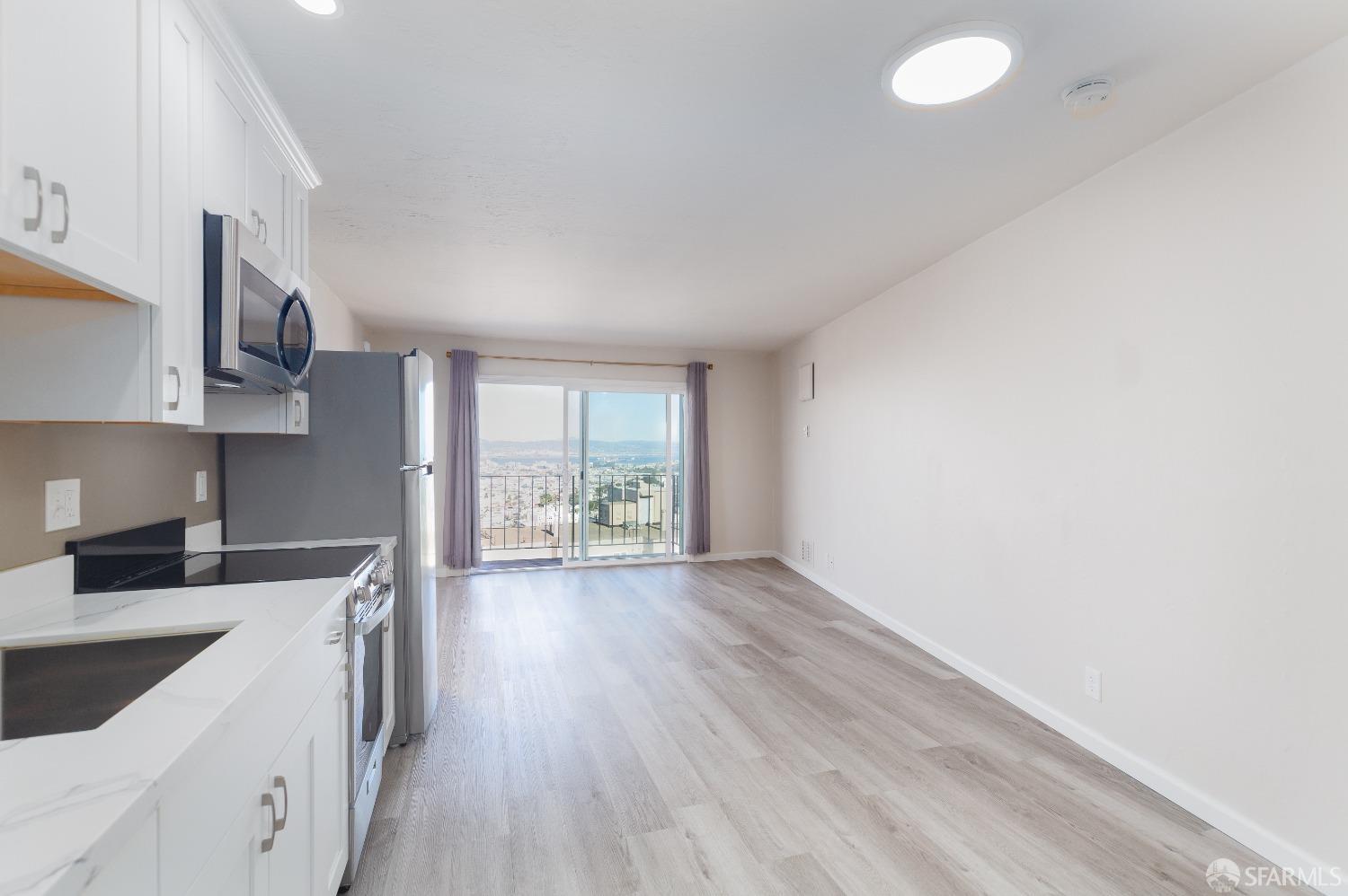 MLS: 425013324