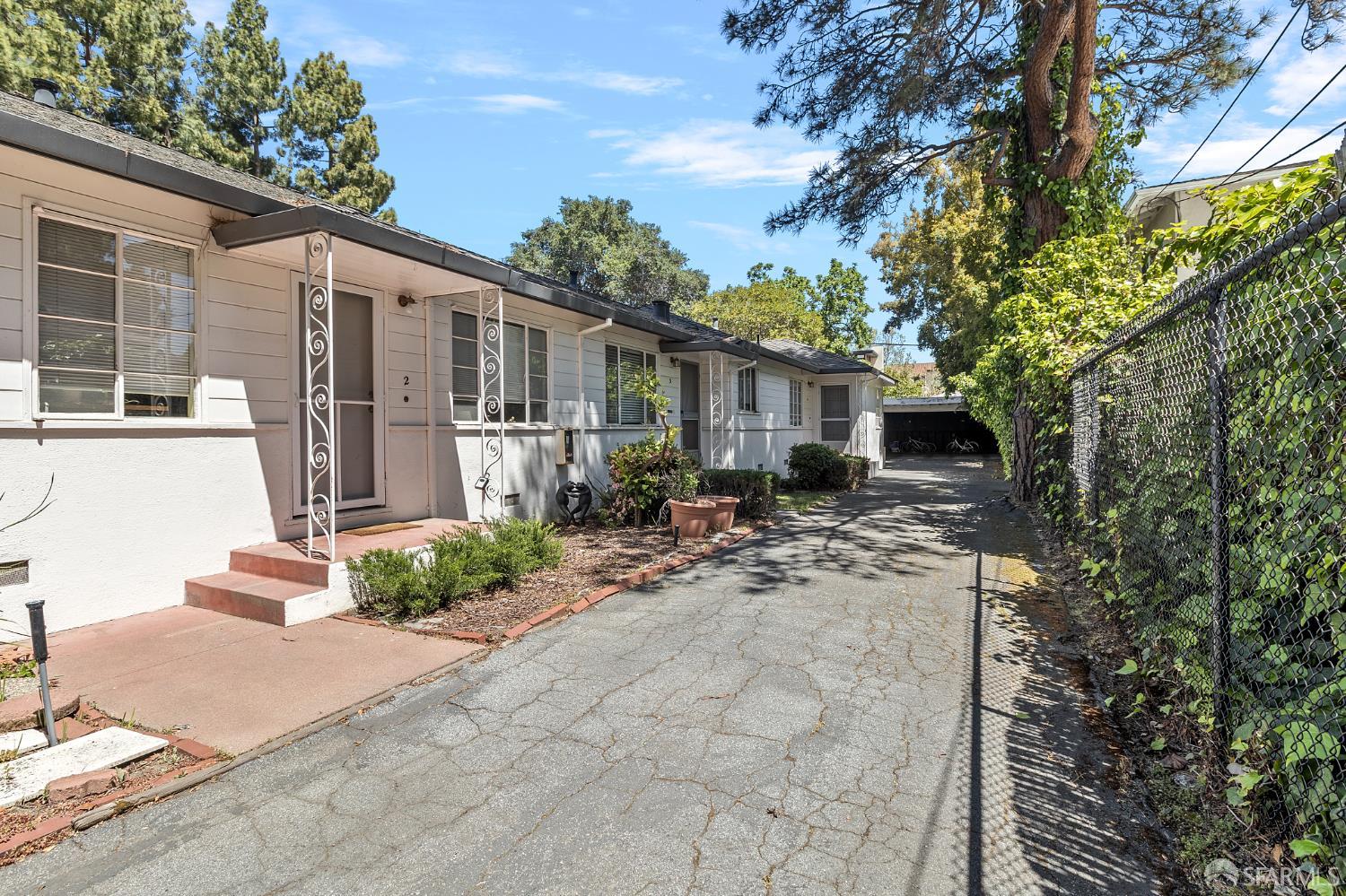 1300-1316 Hoover Street