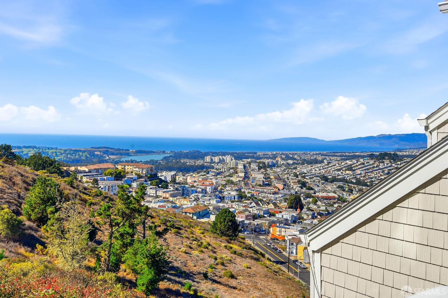 730 Pointe Pacific Drive 3