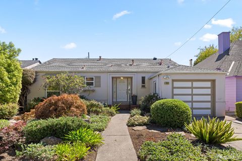 Photo of 619 Trenton Way, Burlingame, CA 94010 (MLS # 425076384)