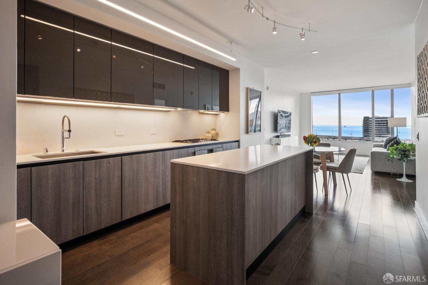 201 Folsom Street 21F
