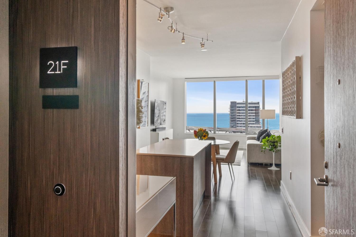 201 Folsom Street 21F