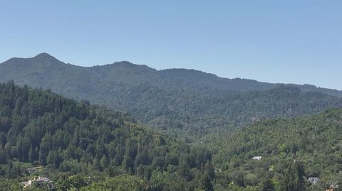 A home in San Anselmo