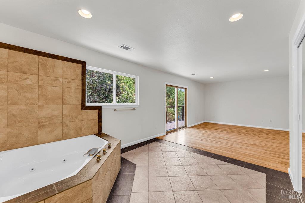 Vallejo, California 94590, United States, 3 Bedrooms Bedrooms, ,3 BathroomsBathrooms,Residential,Active,177950