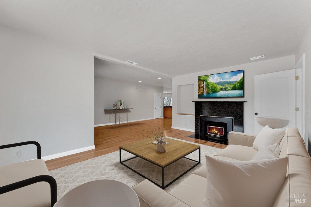 Vallejo, California 94590, United States, 3 Bedrooms Bedrooms, ,3 BathroomsBathrooms,Residential,Active,177950