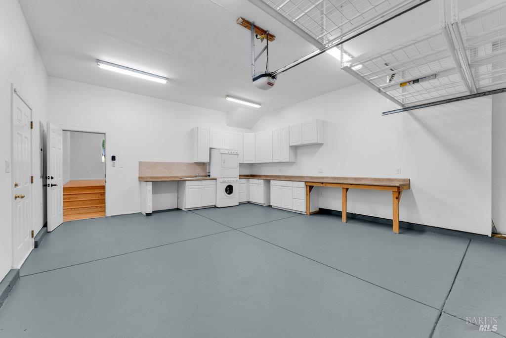 Vallejo, California 94590, United States, 3 Bedrooms Bedrooms, ,3 BathroomsBathrooms,Residential,Active,177950