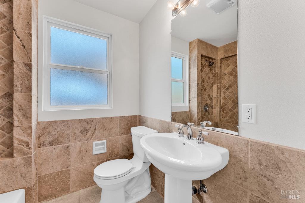 Vallejo, California 94590, United States, 3 Bedrooms Bedrooms, ,3 BathroomsBathrooms,Residential,Active,177950