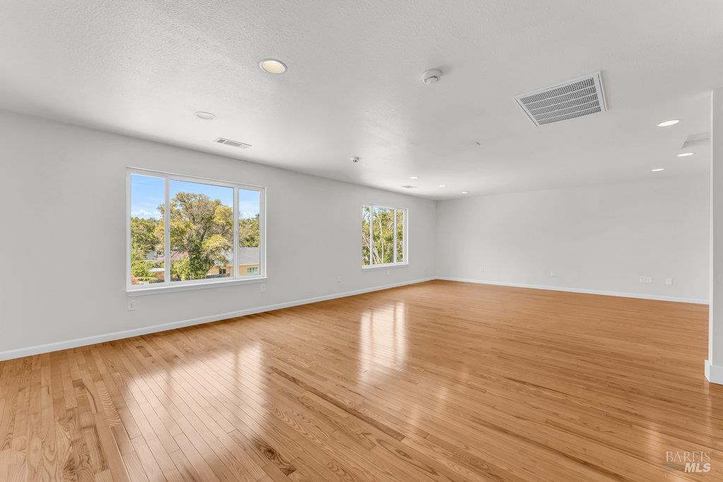 Vallejo, California 94590, United States, 3 Bedrooms Bedrooms, ,3 BathroomsBathrooms,Residential,Active,177950