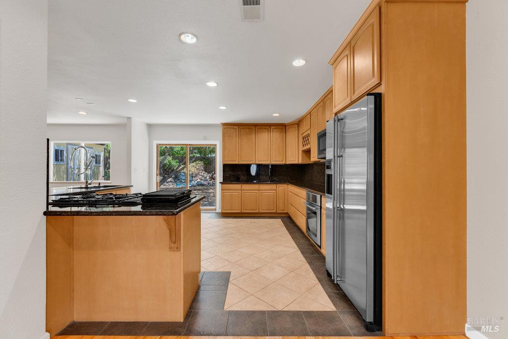 Vallejo, California 94590, United States, 3 Bedrooms Bedrooms, ,3 BathroomsBathrooms,Residential,Active,177950