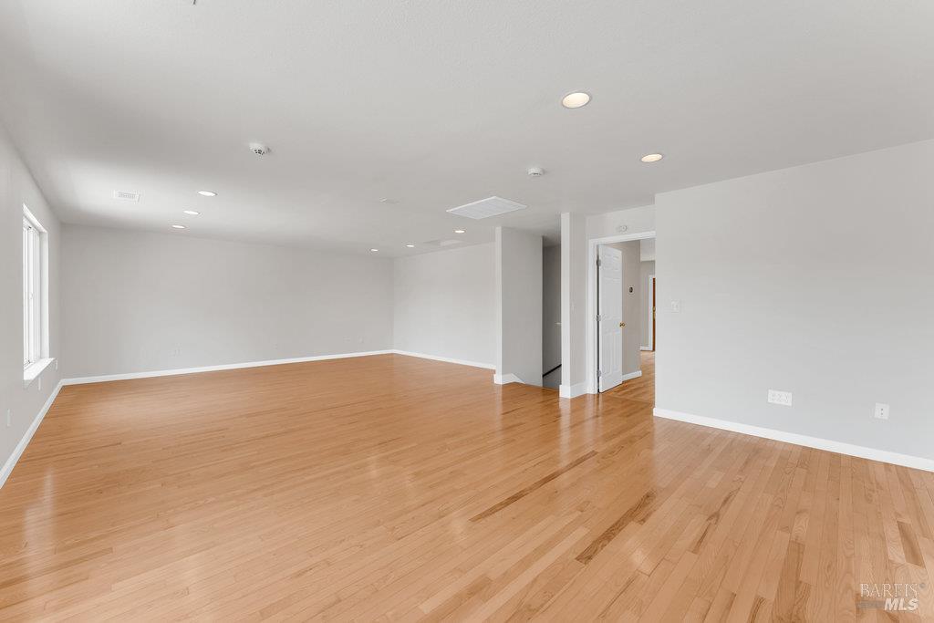 Vallejo, California 94590, United States, 3 Bedrooms Bedrooms, ,3 BathroomsBathrooms,Residential,Active,177950