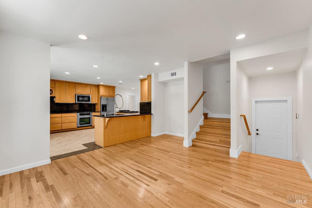 Vallejo, California 94590, United States, 3 Bedrooms Bedrooms, ,3 BathroomsBathrooms,Residential,Active,177950