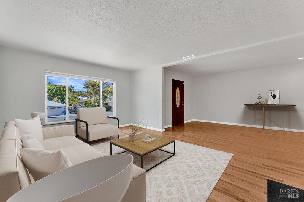 Vallejo, California 94590, United States, 3 Bedrooms Bedrooms, ,3 BathroomsBathrooms,Residential,Active,177950