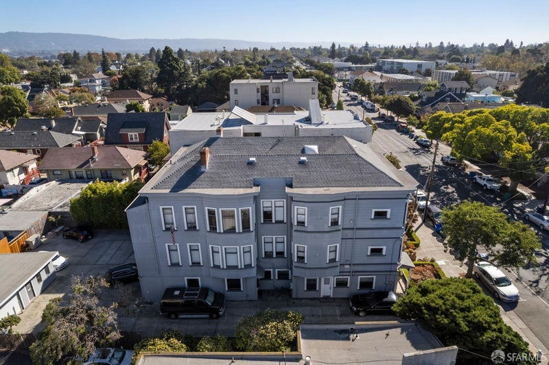 739 Santa Clara Avenue