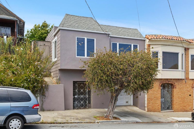 208 Harkness Avenue
