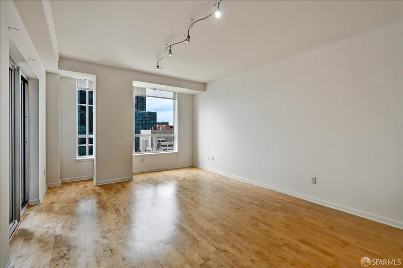 400 Beale Street 1702