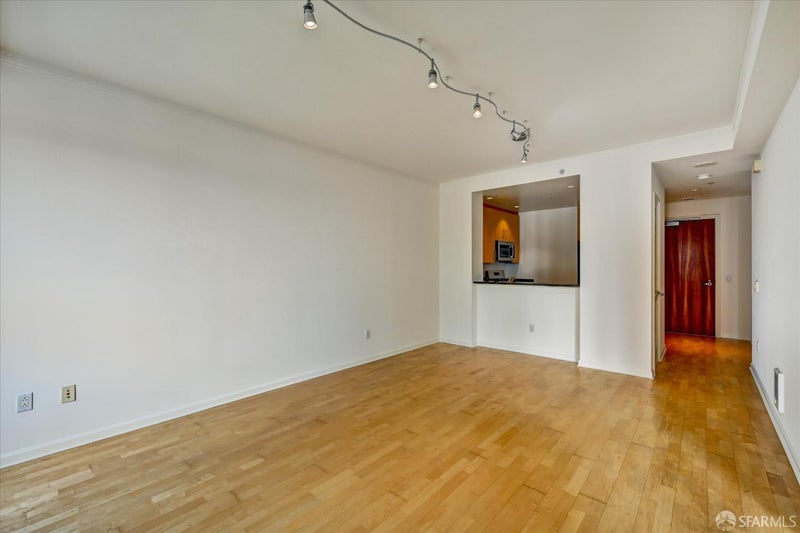 400 Beale Street 1702