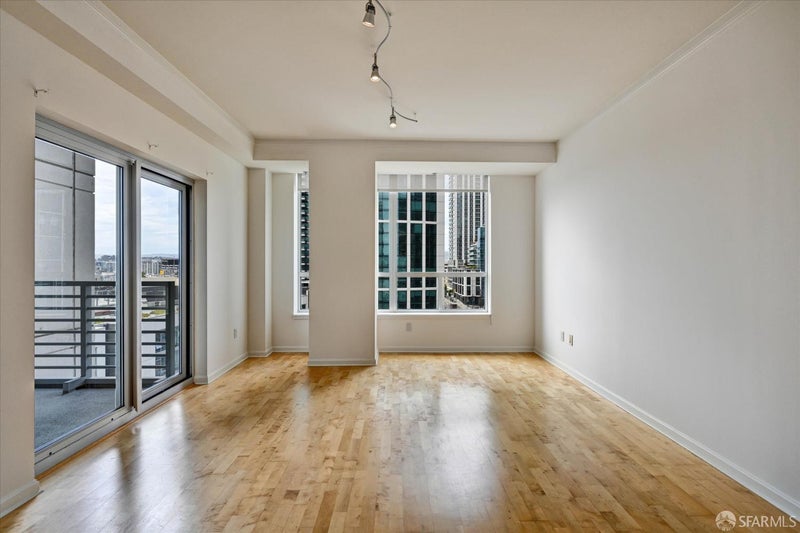400 Beale Street 1702