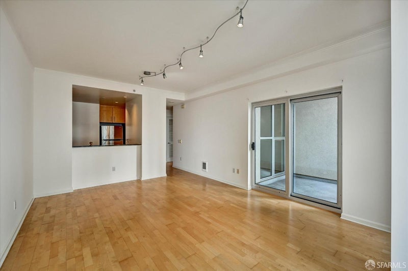 400 Beale Street 1702