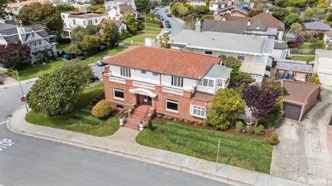 140 Cedro Avenue, San Francisco, CA 94127 - #: 425028274