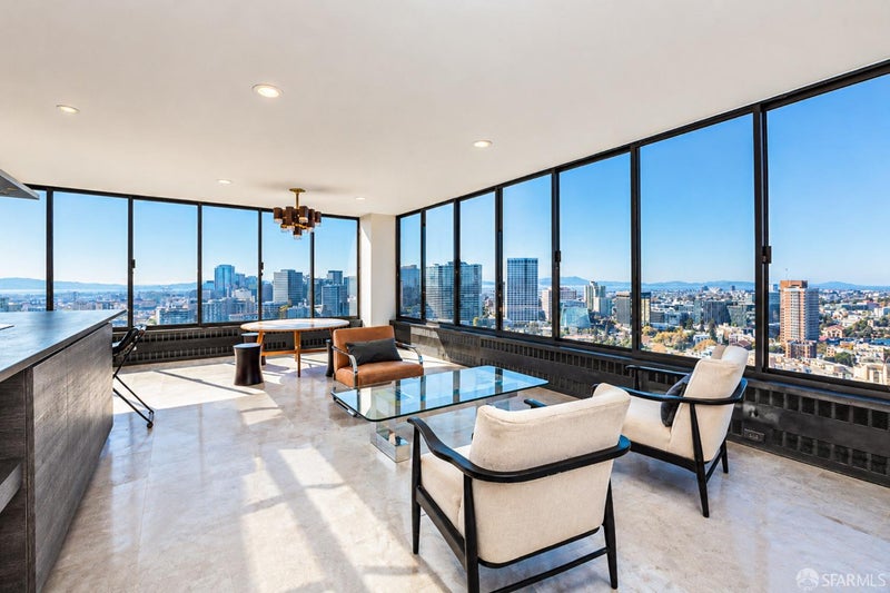 565 Bellevue Avenue 2403