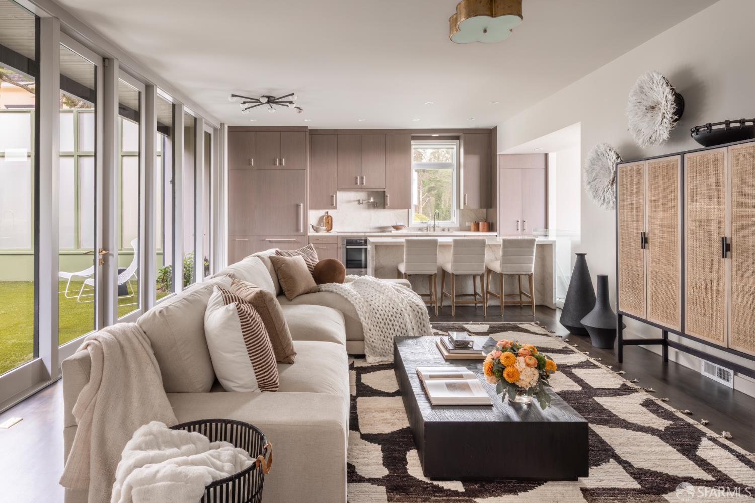 180 Palo Alto Avenue