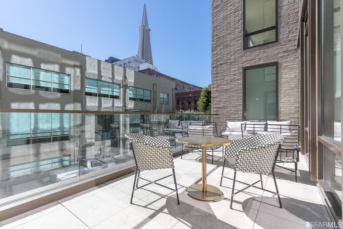 288 Pacific Avenue