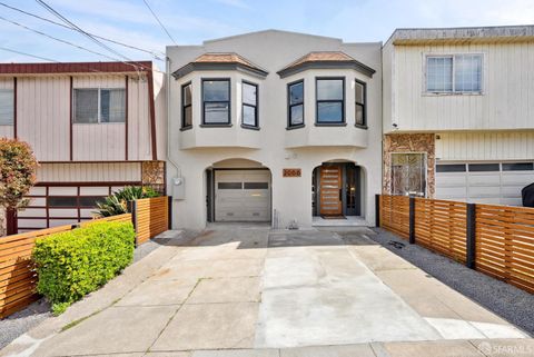 2066 Quesada Avenue, San Francisco, CA 94124 - #: 425039626