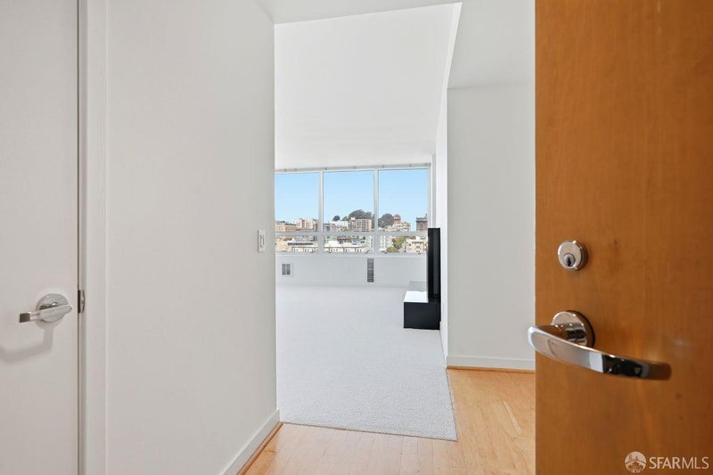 1388 Gough Street 1301